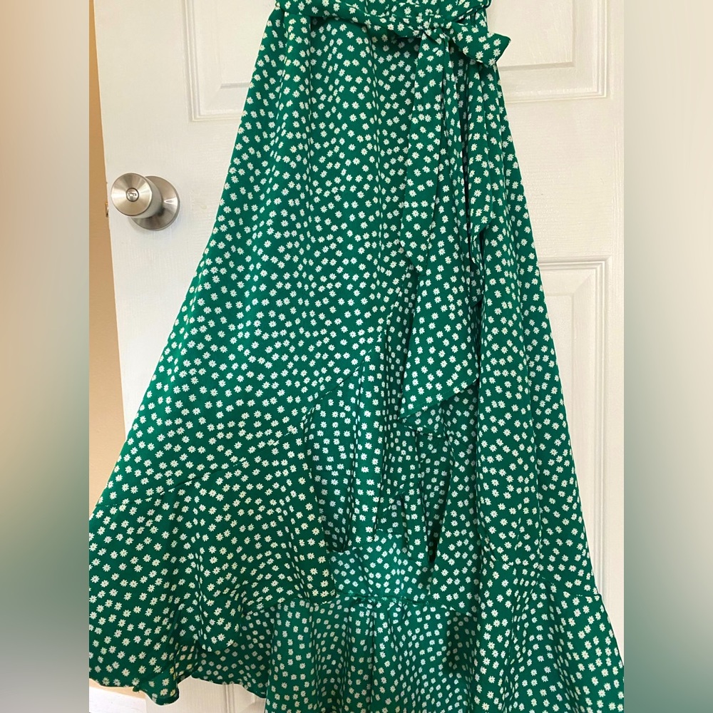 Evergreen Floral Print V-Neck Ruffle Trim Dress - Picture 5 of 8